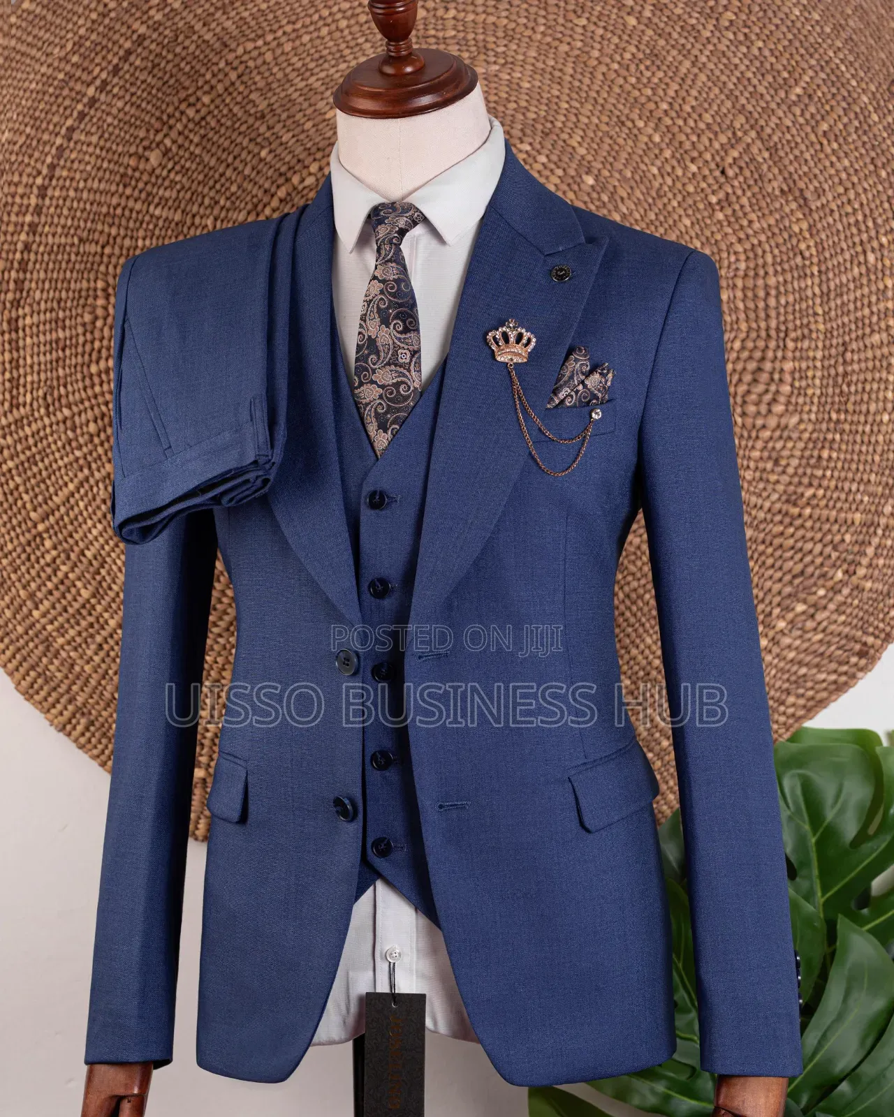 Three Pieces Men Exclusive