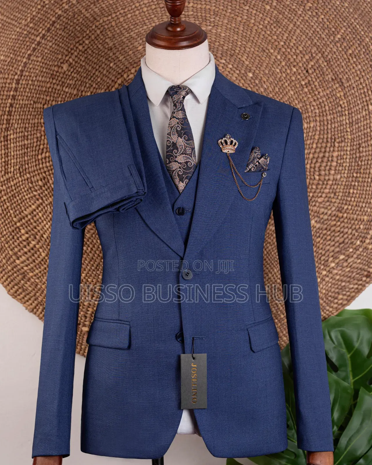 Three Pieces Men Exclusive