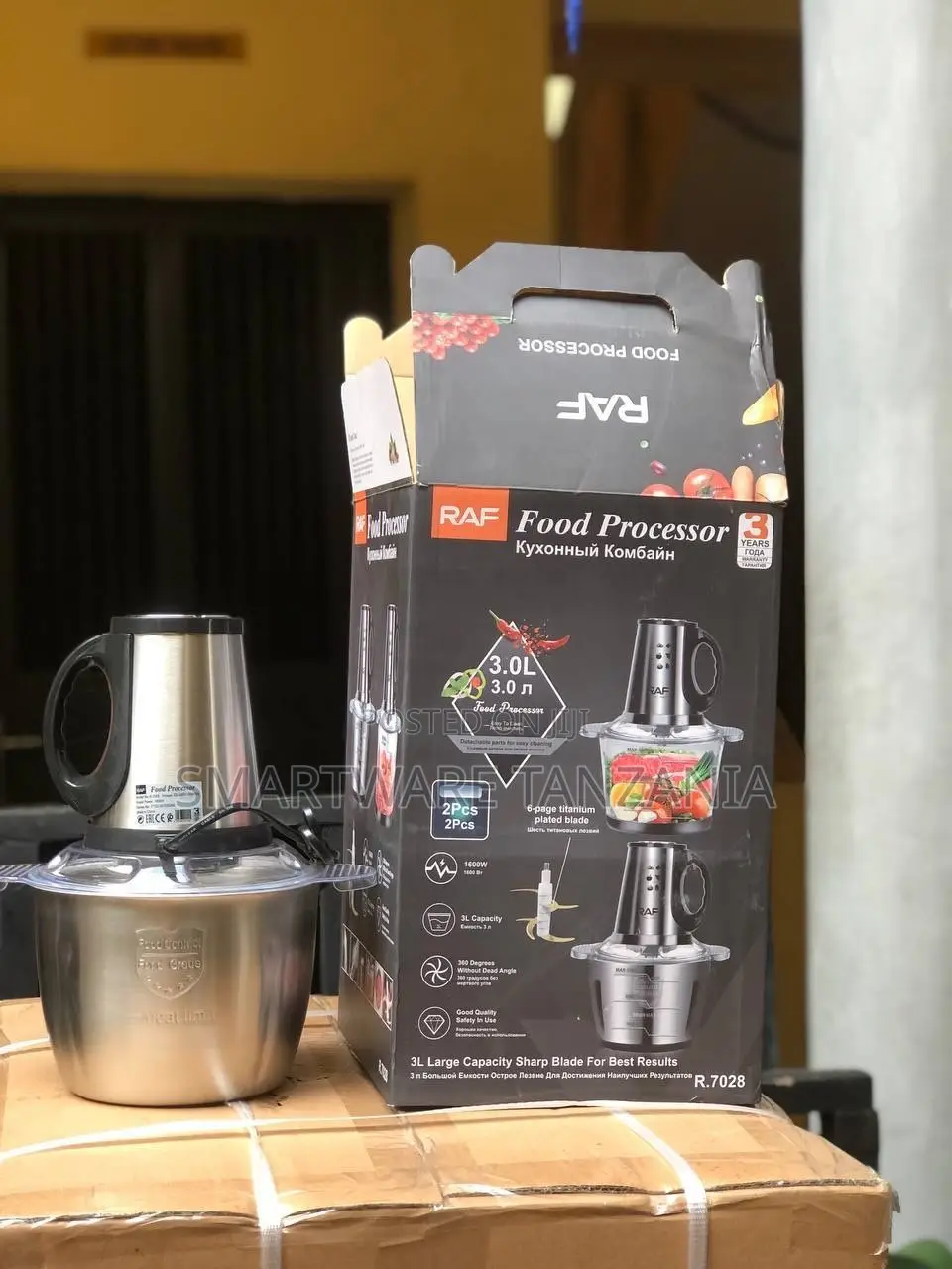 RAF Food Processor 3.0L With 1600W Power and 6-Page Titanium Blades