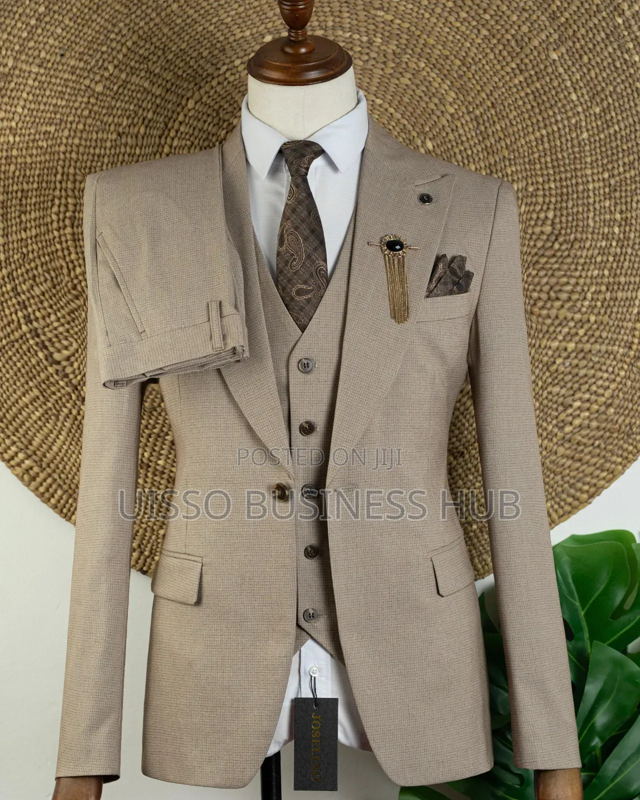 Exclusive New Suit Outfits