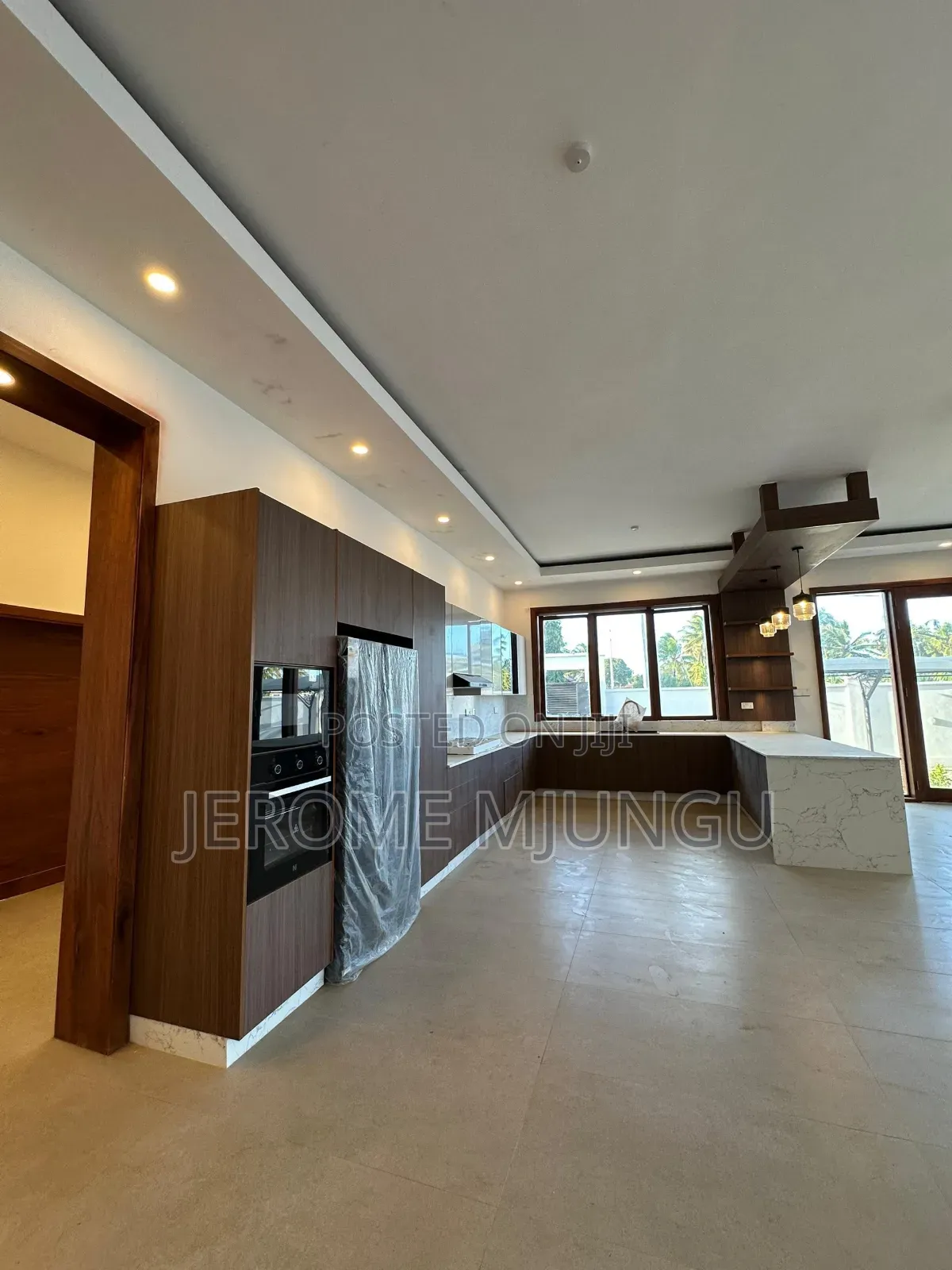 5bdrm House in Kigamboni for sale