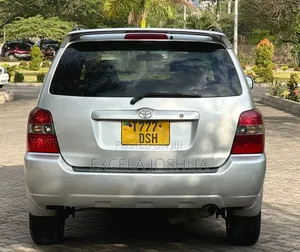 Toyota Kluger 2004 Silver
