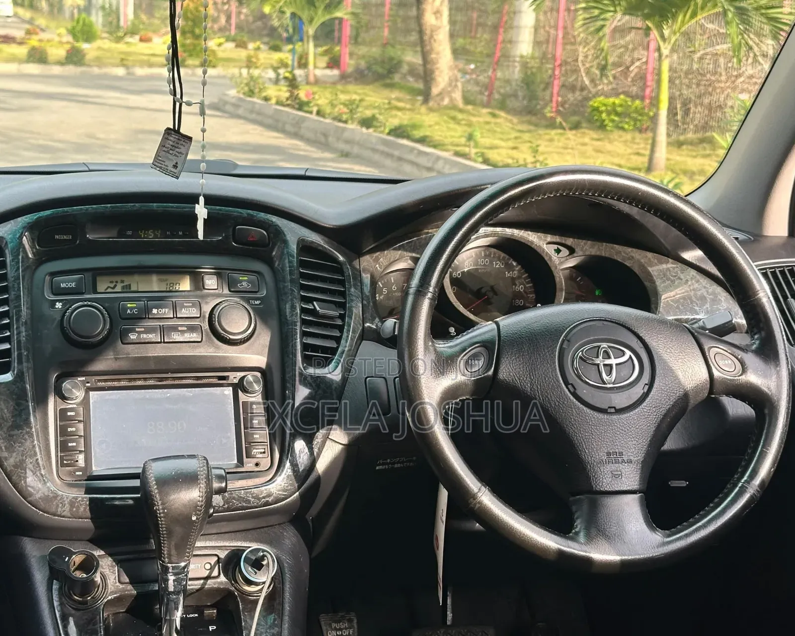 Toyota Kluger 2004 Silver