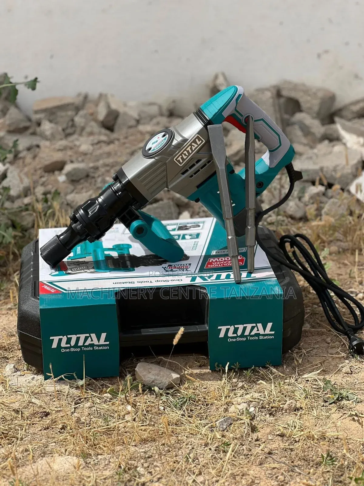 Demolitiom Breaker 1300W Total