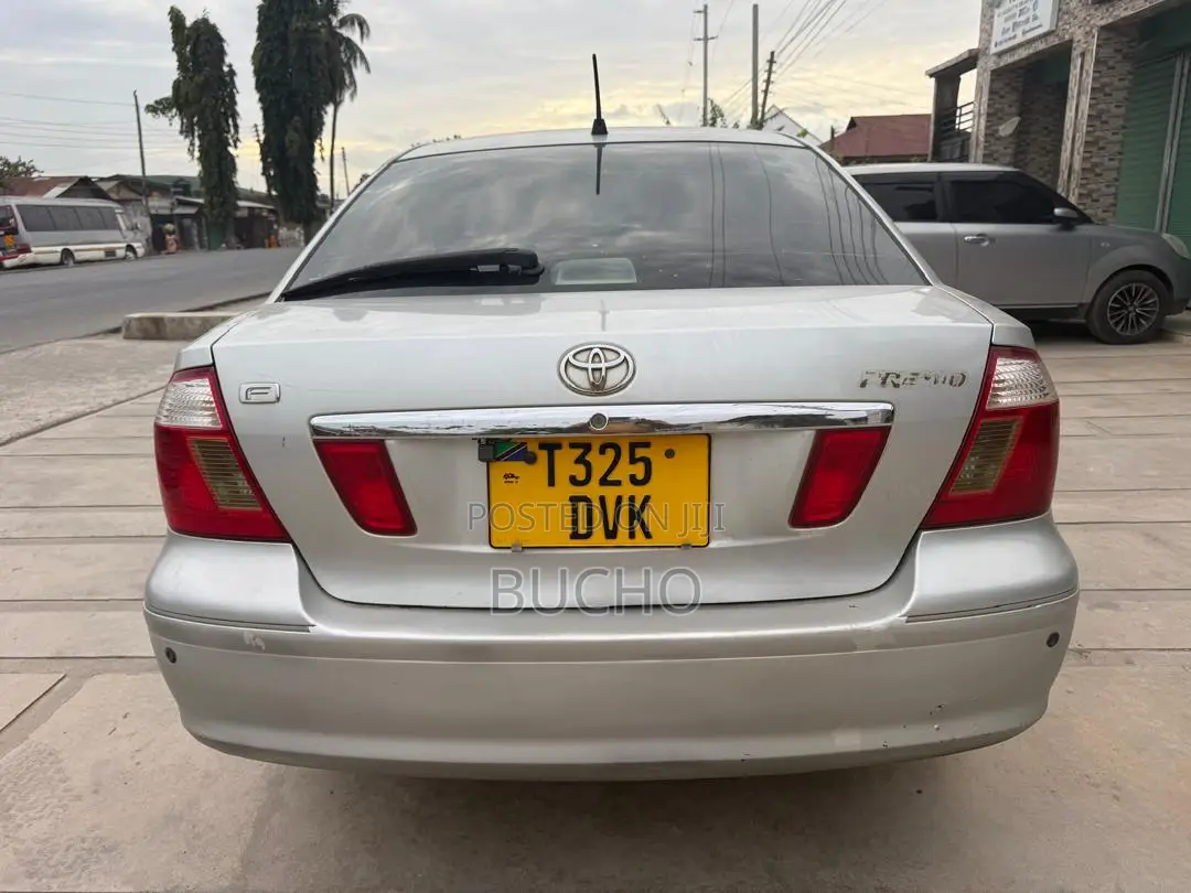 Toyota Premio 2004 Silver