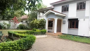 4bdrm House in Ediba Real Estate, Njiro for rent