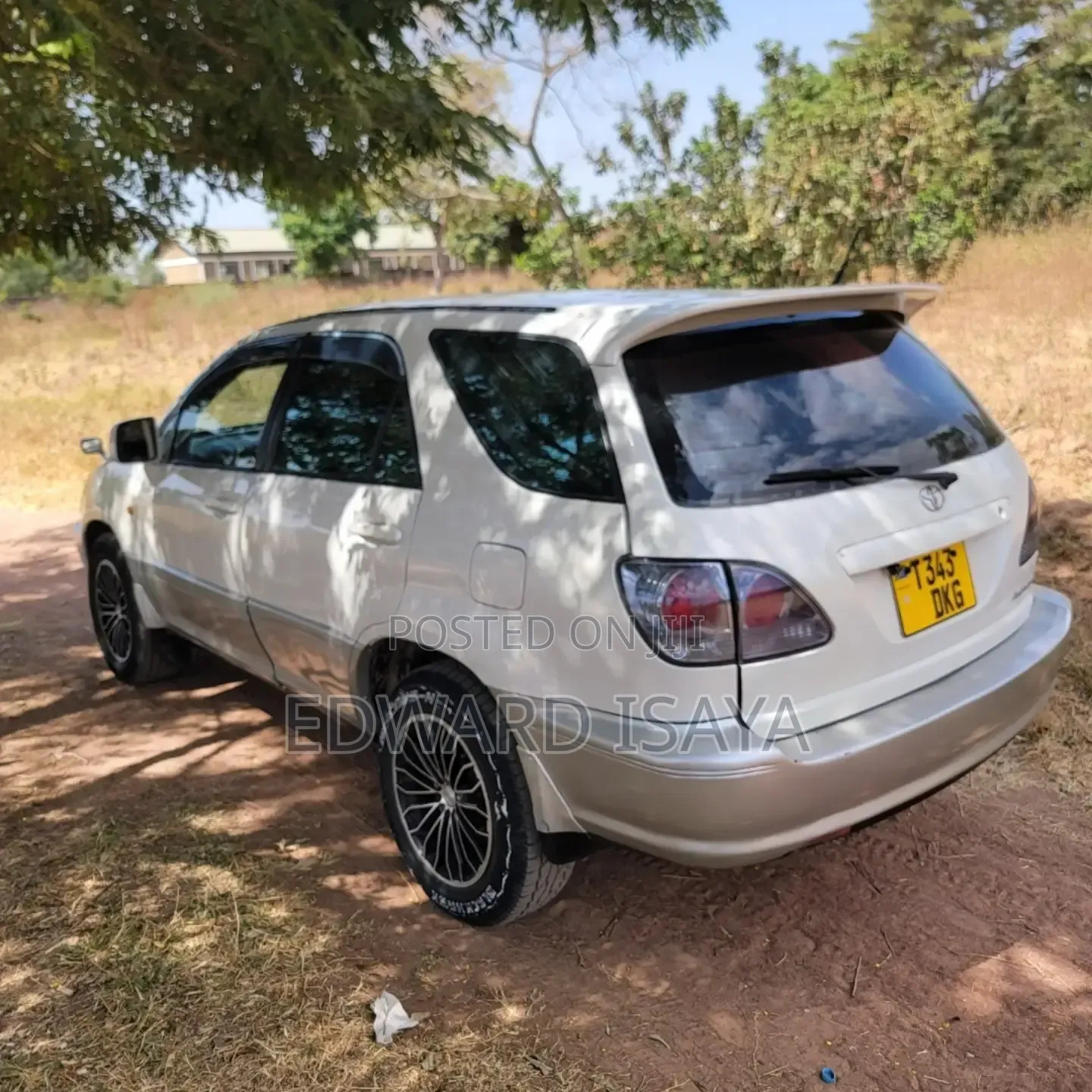 Toyota Harrier 2005 White