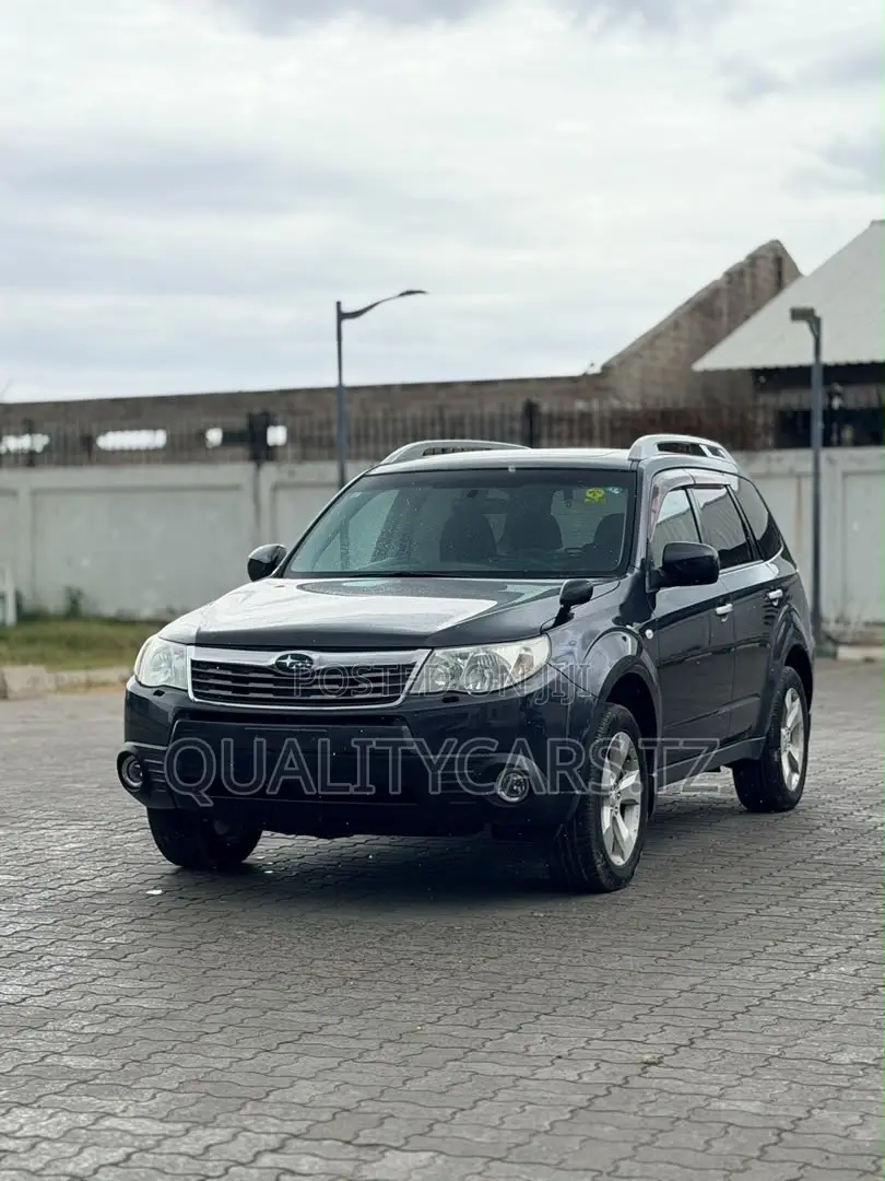 Subaru Forester 2010 Black
