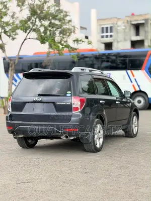 Subaru Forester 2010 Black