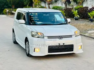 Toyota Corolla Rumion 2009 White