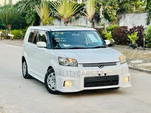 Toyota Corolla Rumion 2009 White