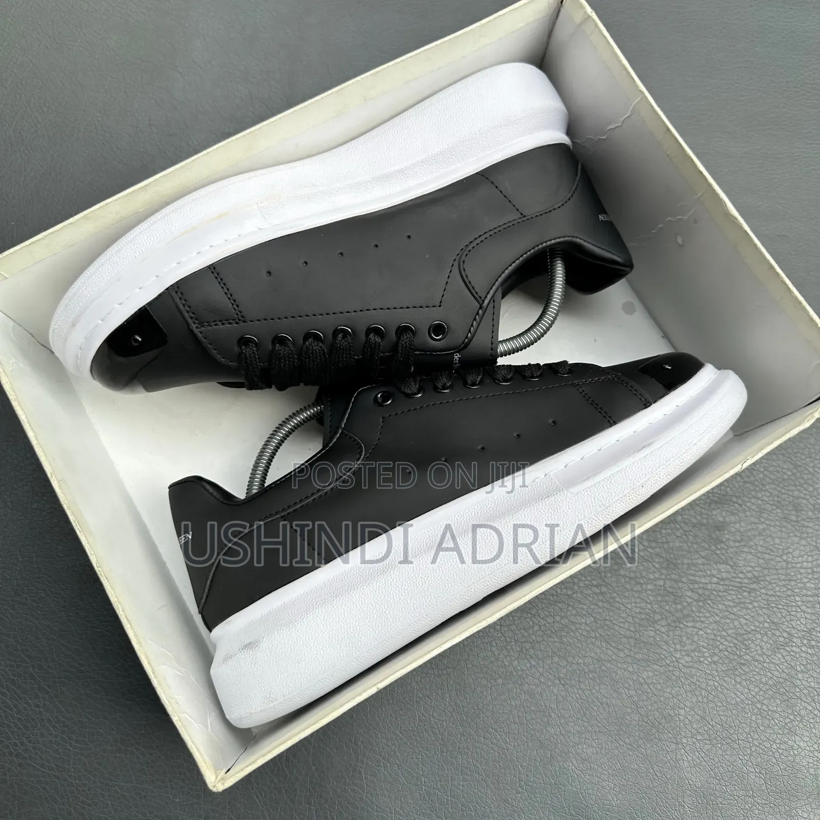 alexander McQueen—velmont Shoesbrand: Alexander McQueen