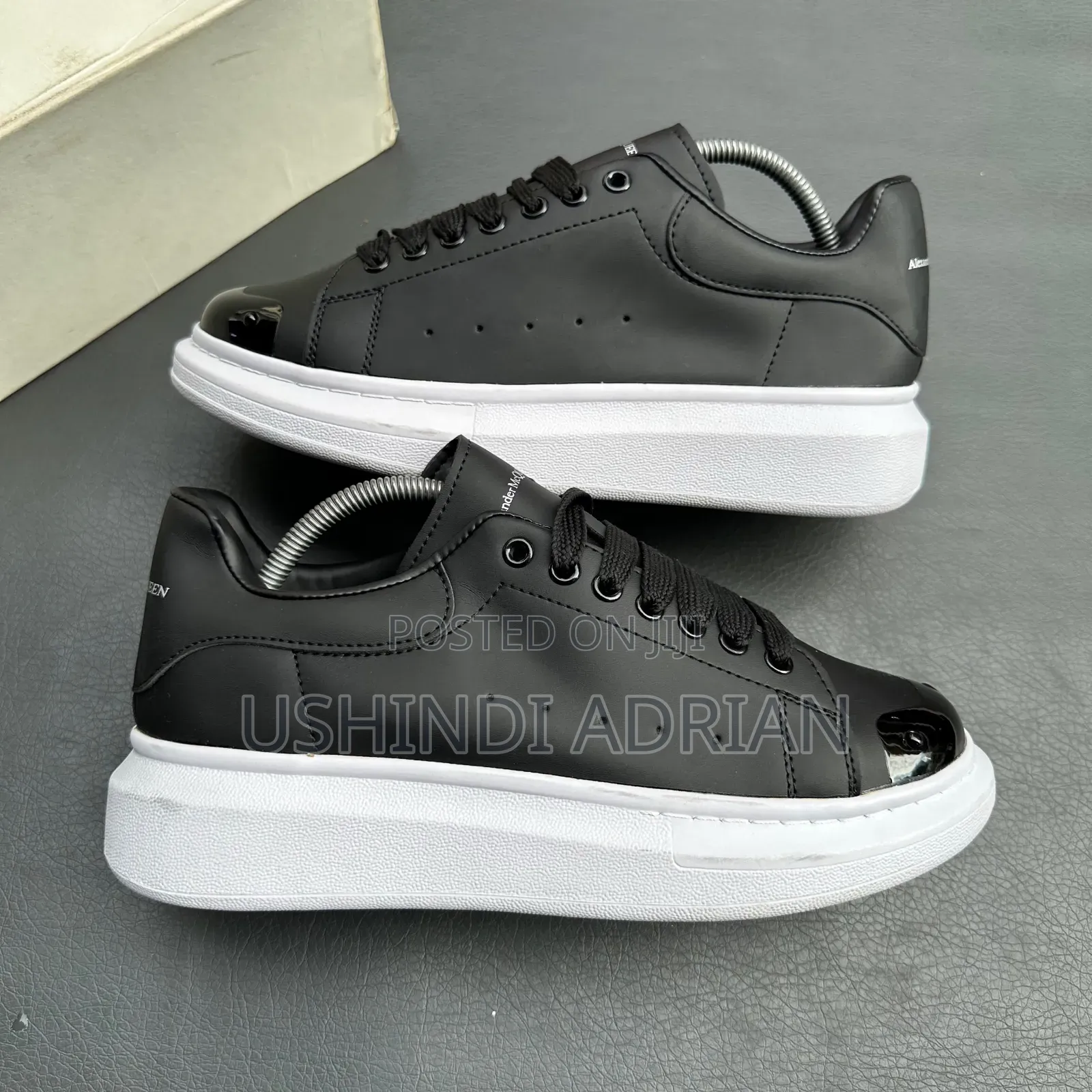 alexander McQueen—velmont Shoesbrand: Alexander McQueen