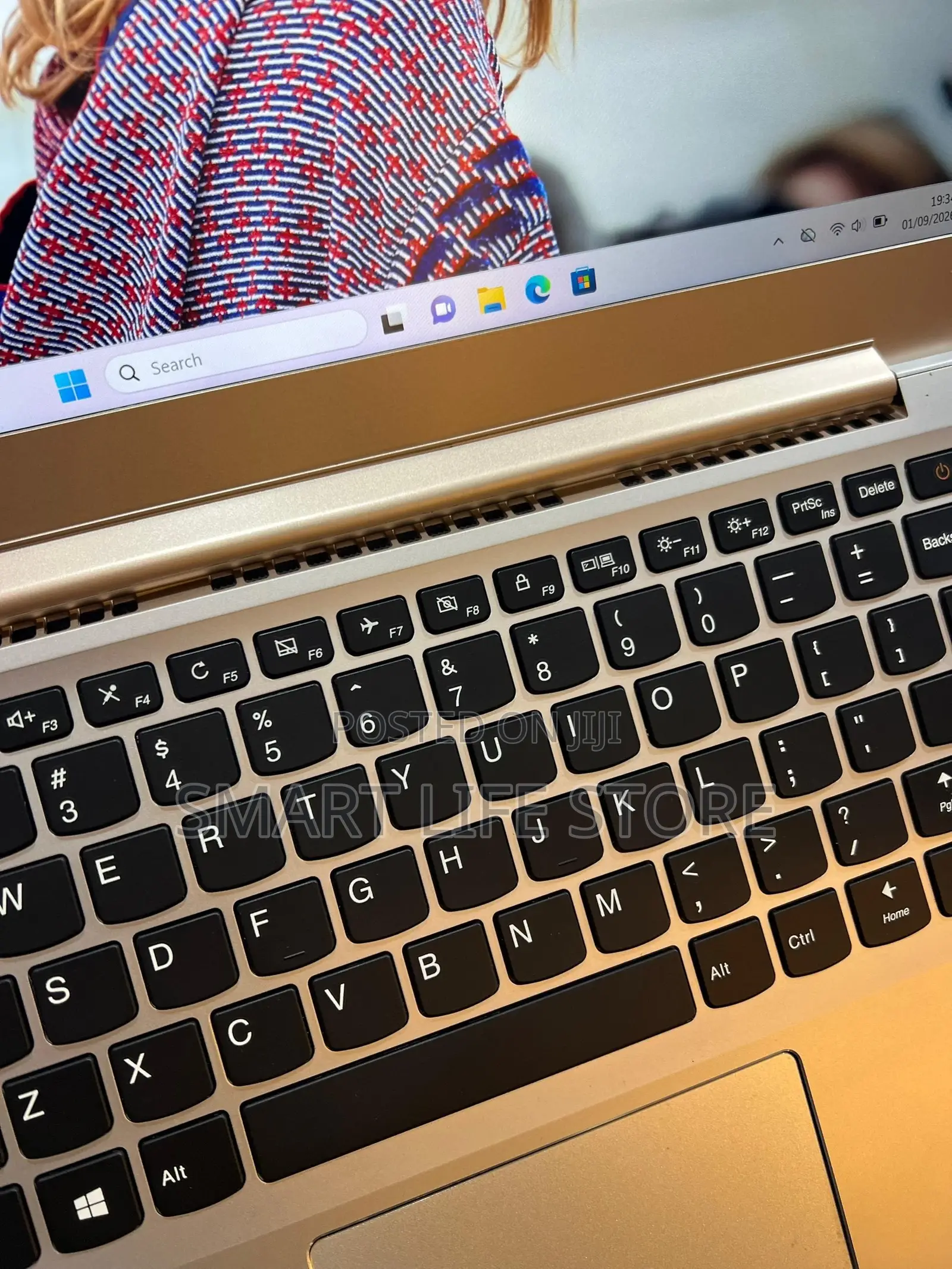 New Laptop Lenovo IdeaPad Z710 8GB Intel Core i5 SSD 256GB