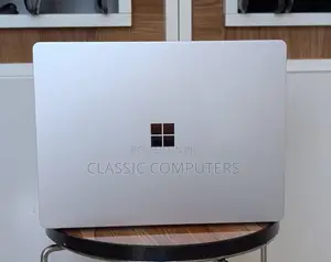 Laptop Microsoft Surface Go 8GB Intel Core i5 SSD 256GB