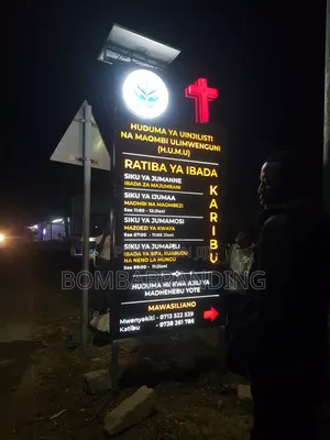 Pylon Signage/Bango La 2D Na 3D