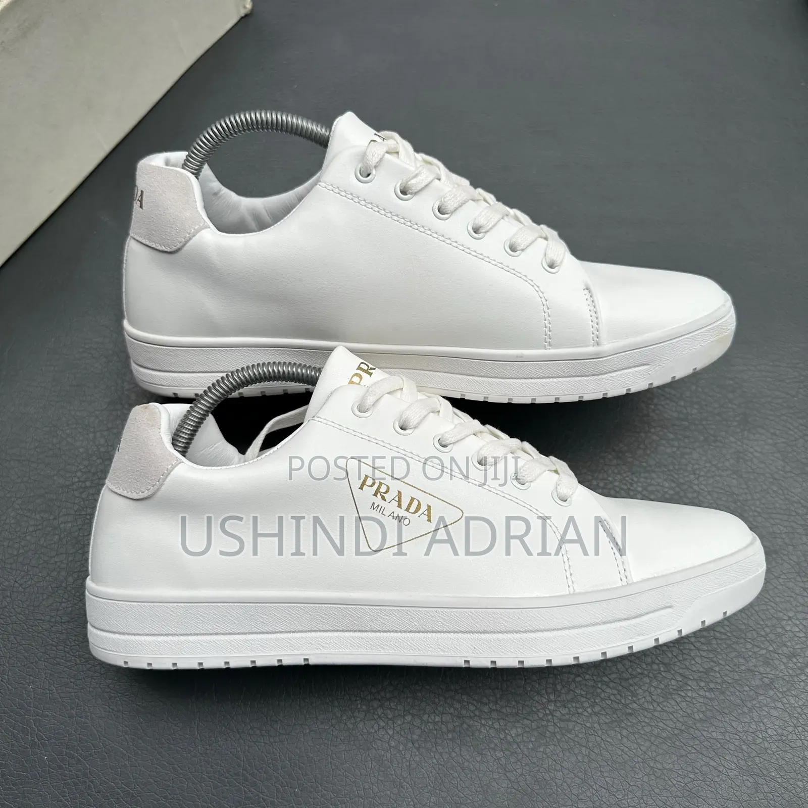 prada—calvion Shoesbrand: Prada