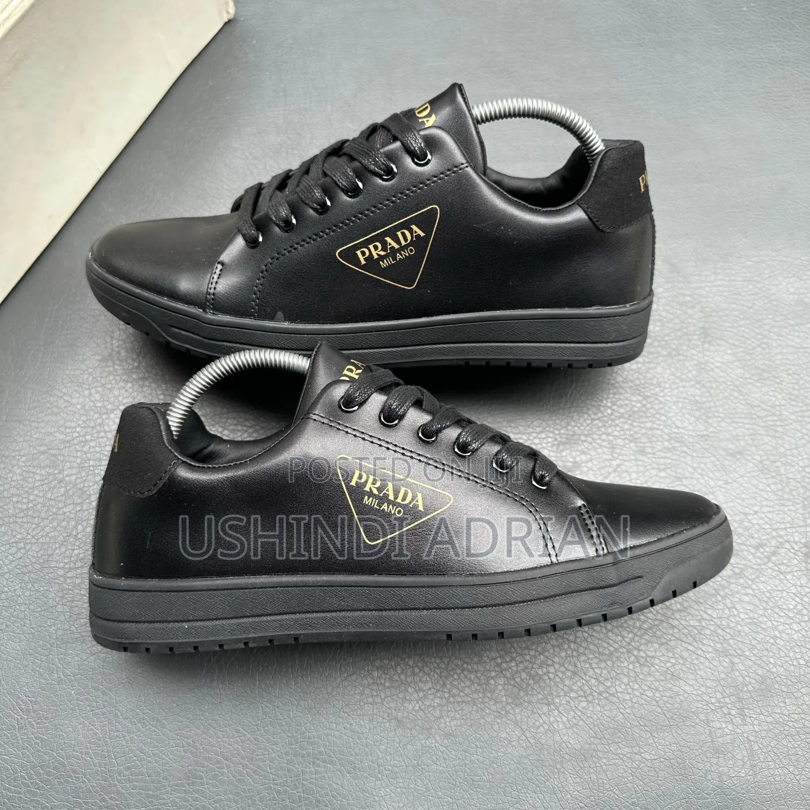 prada—calvion Shoesbrand: Prada