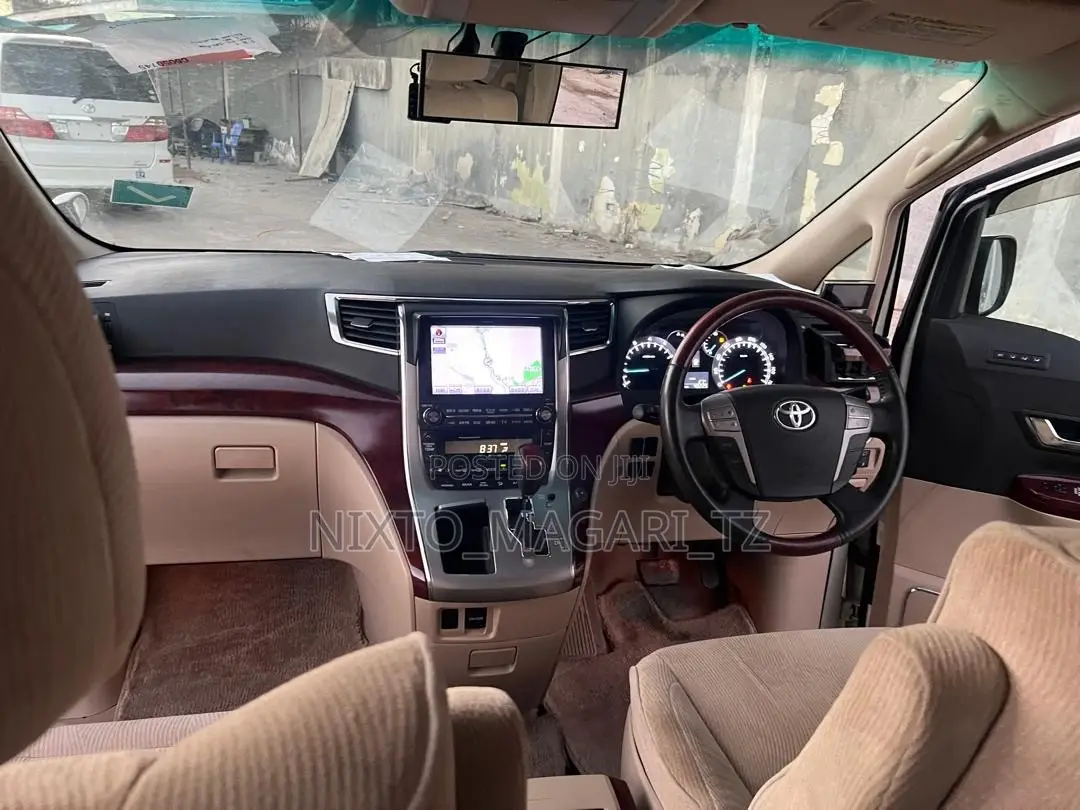 Toyota Alphard 2010 White