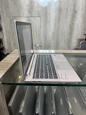 Laptop HP EliteBook 840 G8 16GB Intel Core i5 SSD 256GB