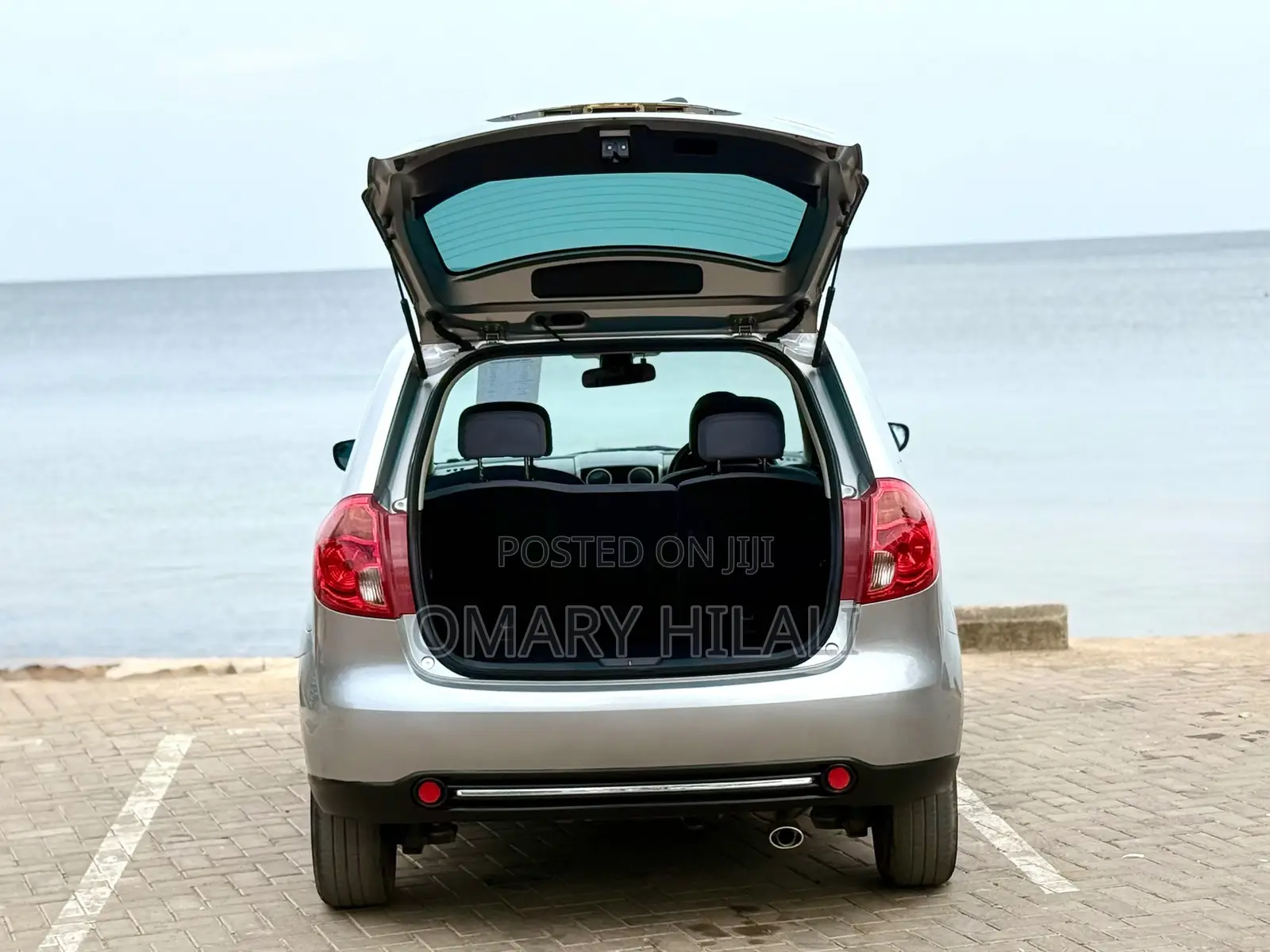 Mazda Verisa 2010 Silver