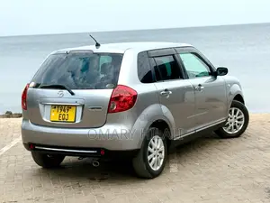 Mazda Verisa 2010 Silver