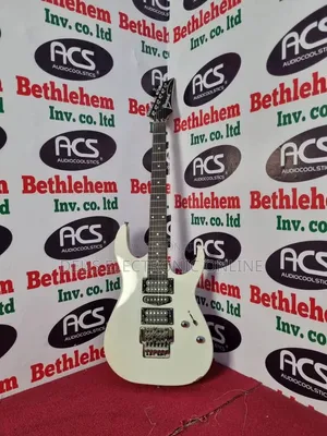 Solo Guitar Quality White Ibanez