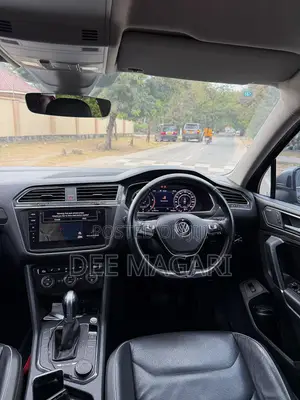 Volkswagen Tiguan 2019 Black