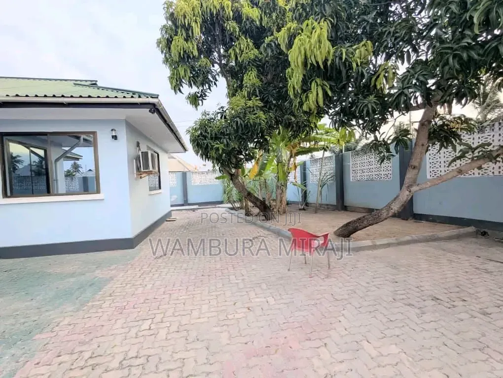 Furnished 5bdrm Block of Flats in Ilala for sale