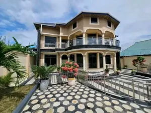 Furnished 5bdrm Bungalow in Nyumba, Temeke for sale