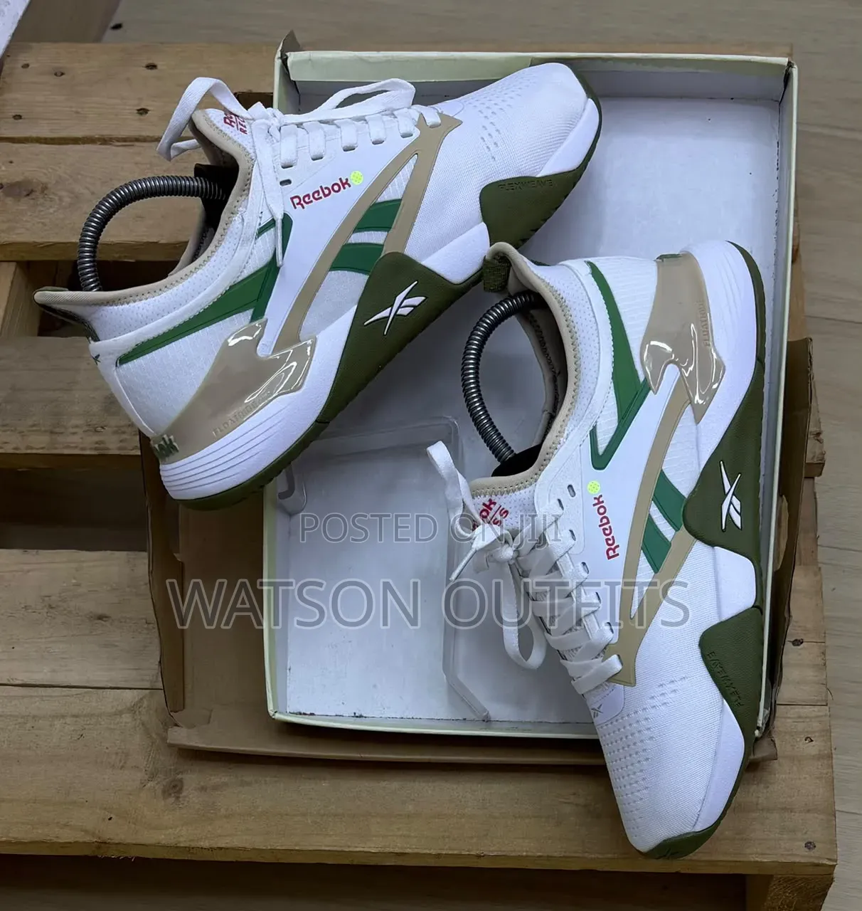 4 Colours Reebok Brand Men's Leather Shoes Materials Classic