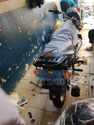 New Bajaj Boxer 125 2026 Black