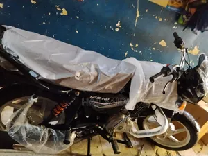 New Bajaj Boxer 125 2026 Black