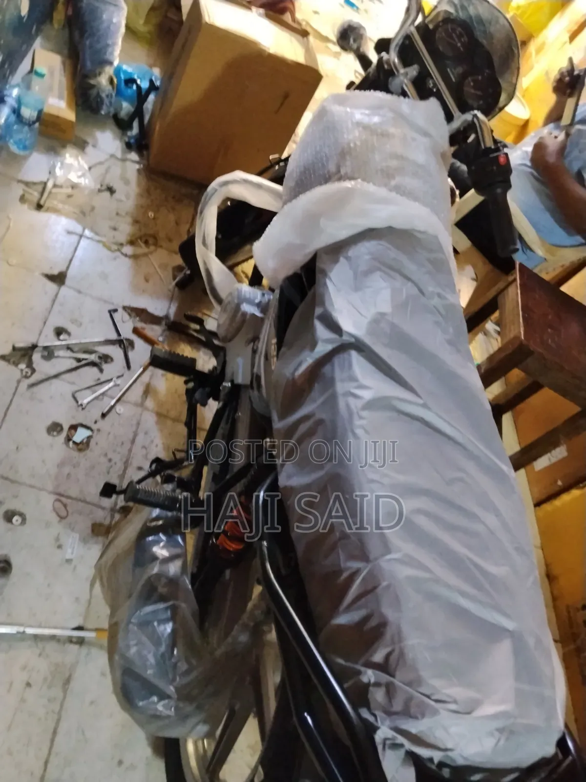 New Bajaj Boxer 125 2026 Black