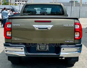 Toyota Hilux Revo Double Cab Deisel 2.4 AWD 2022 Gray