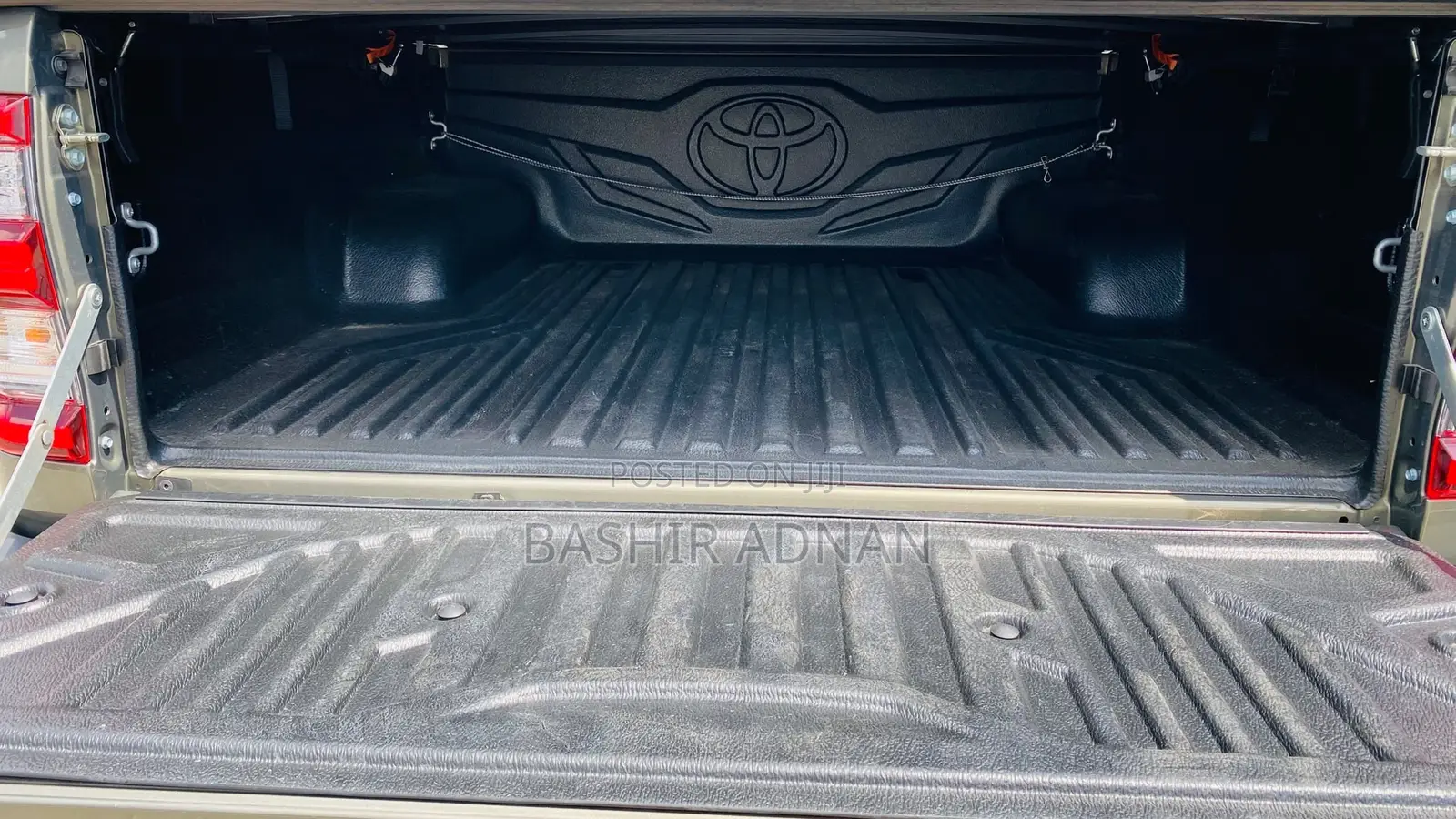 Toyota Hilux Revo Double Cab Deisel 2.4 AWD 2022 Gray