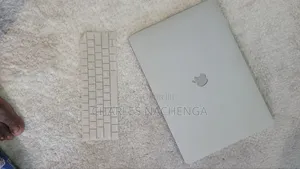 Laptop Apple MacBook 2018 16GB Intel Core i7 SSD 512GB