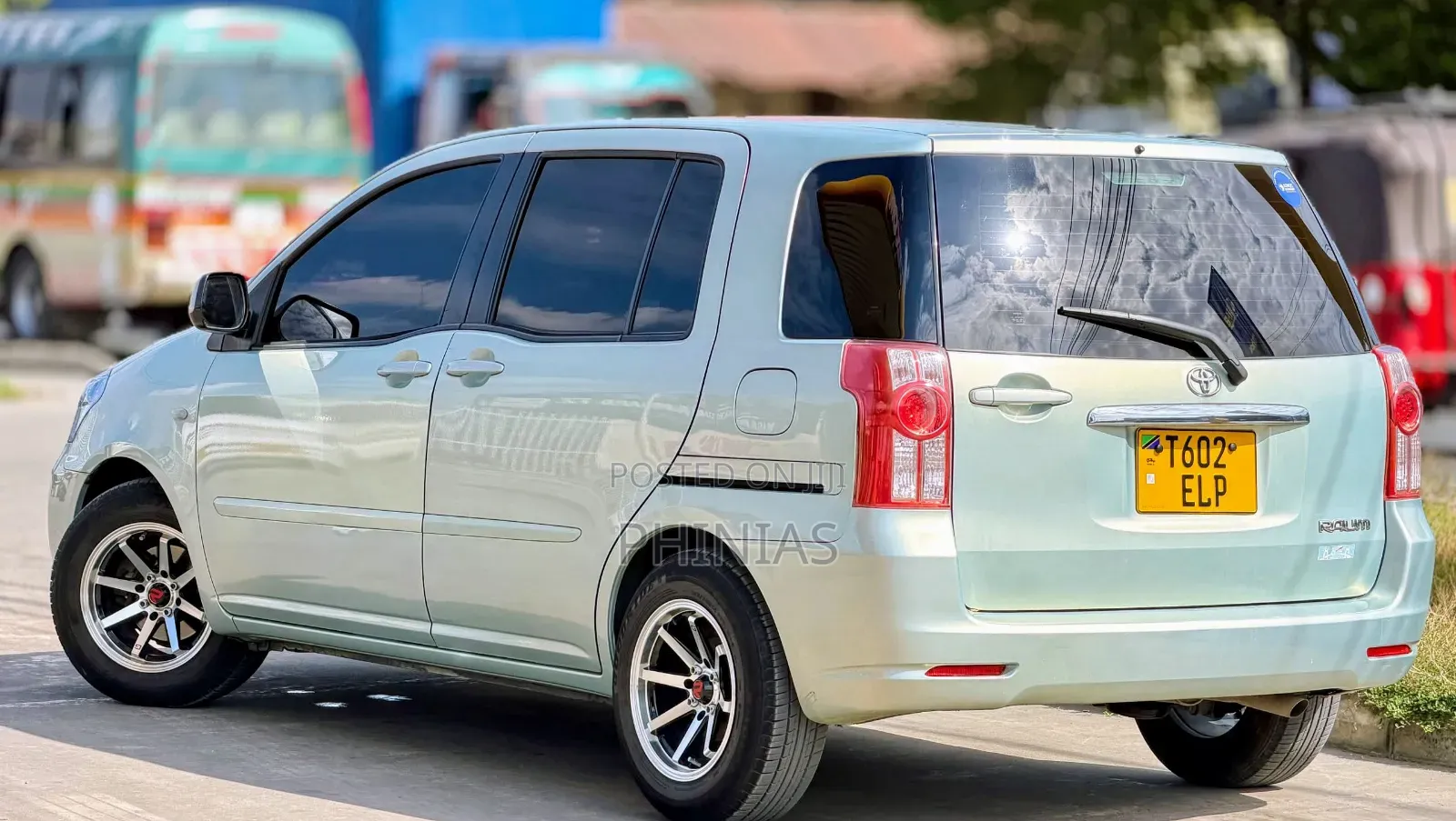 Toyota Raum 2008 Gray