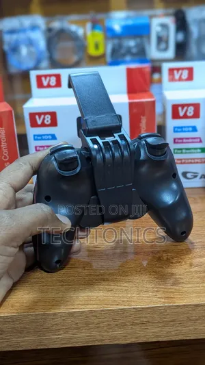 V8 Gamepad