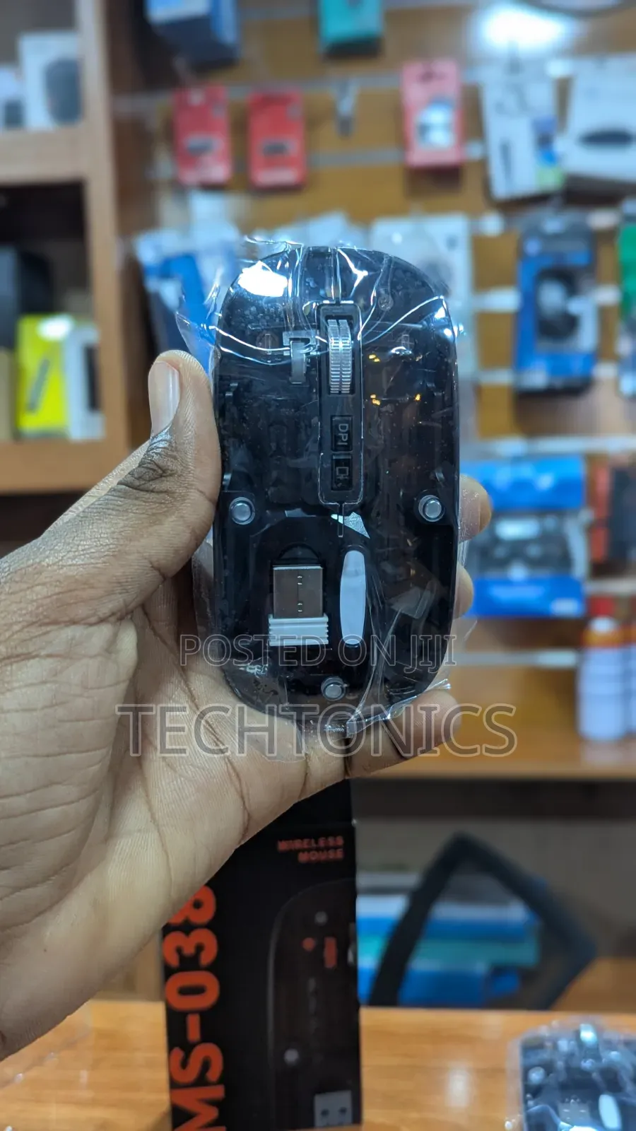 Transparent Wireless Mouse — TZS 35,000