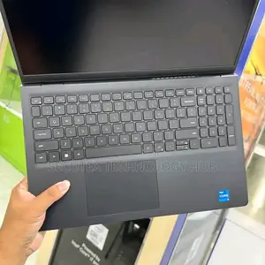 New Laptop Dell 8GB Intel Core i5 SSD 512GB