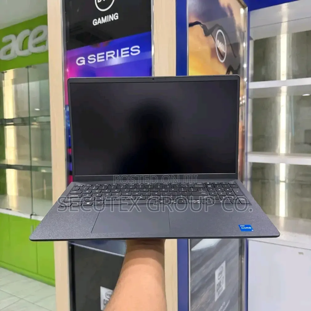New Laptop Dell 8GB Intel Core i5 SSD 512GB