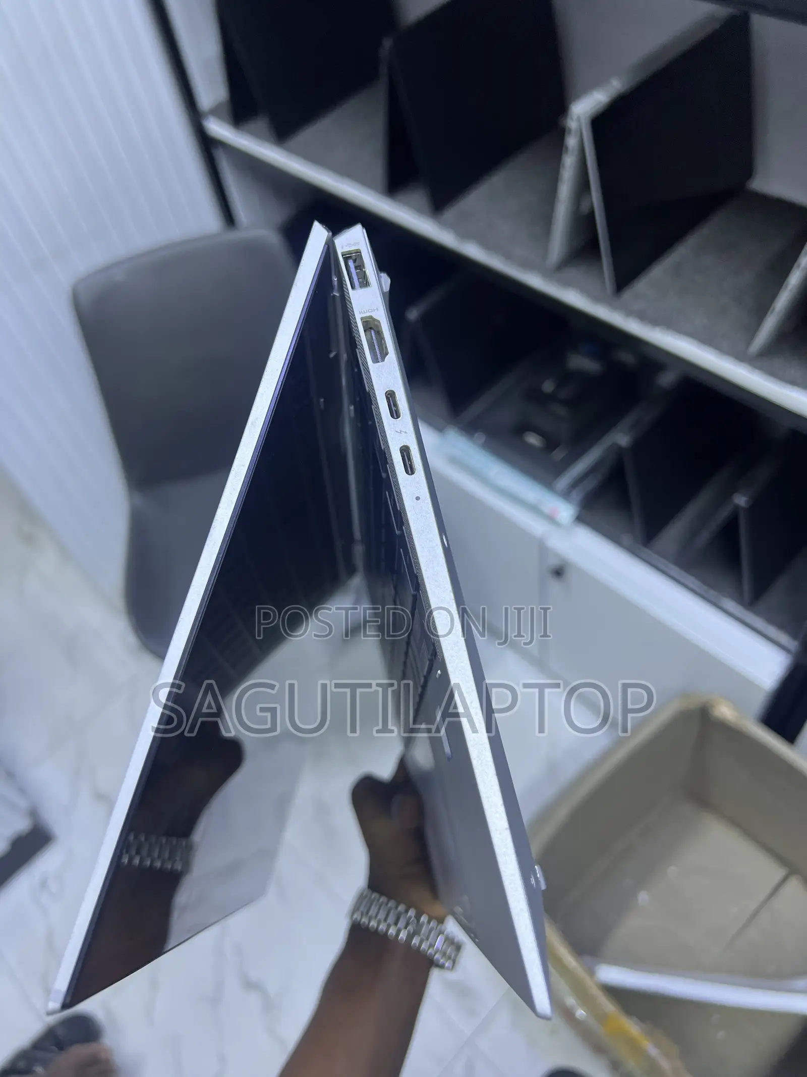 Laptop HP EliteBook 1040 G8 16GB Intel Core i7 SSD 512GB