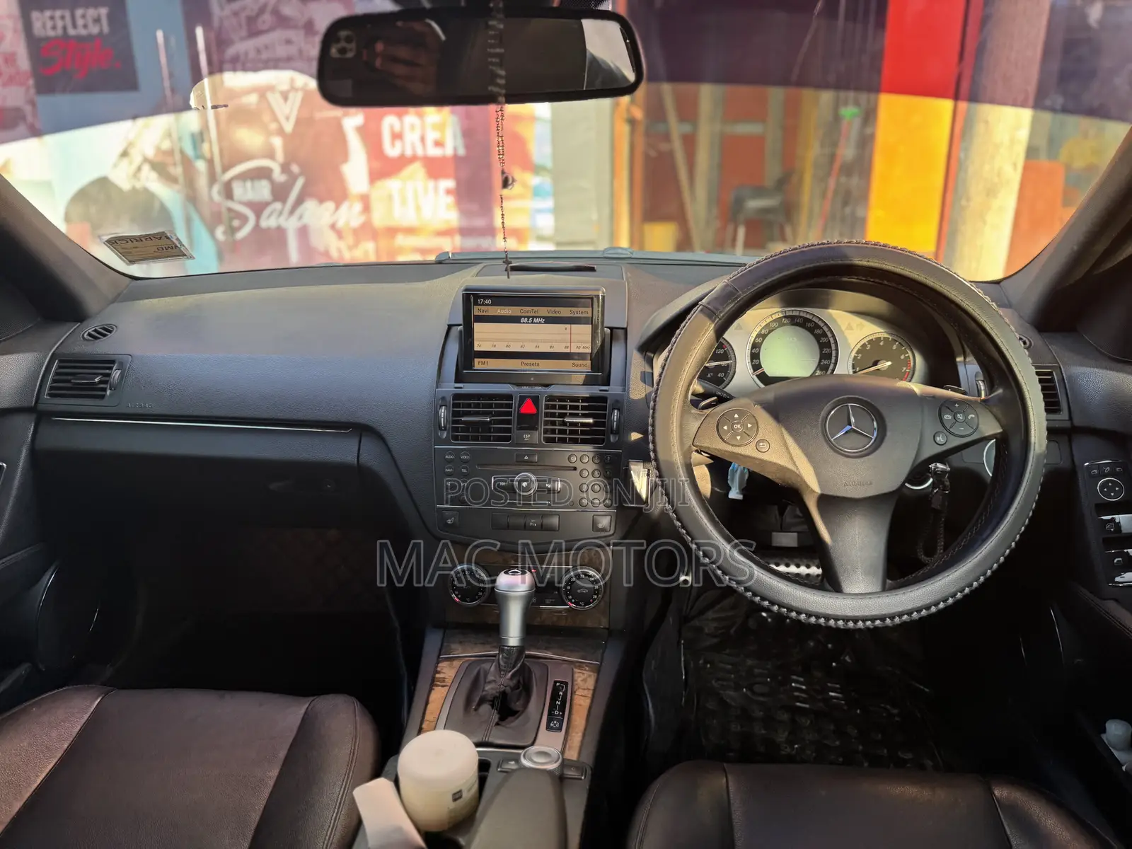Mercedes-Benz C200 2009 Black